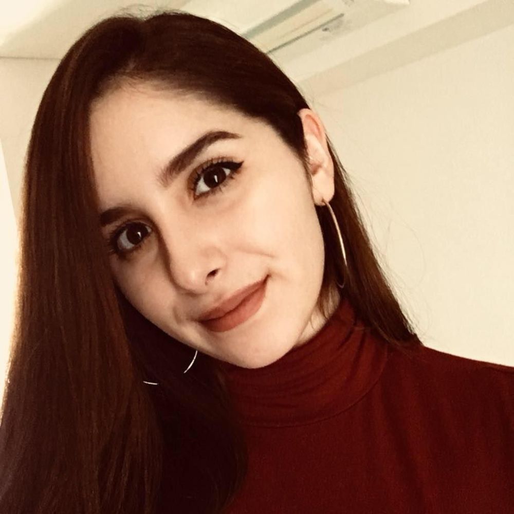 Meet your Posher, Monica